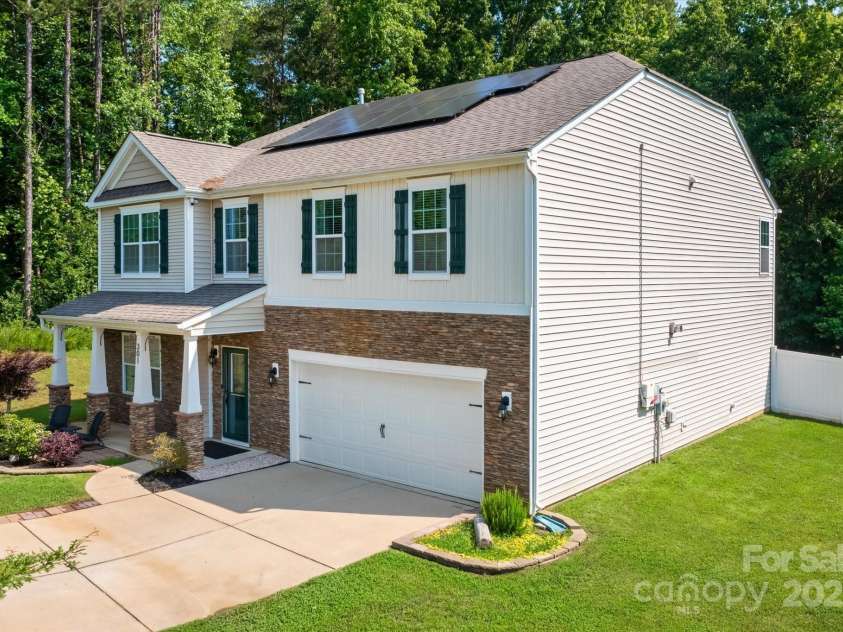 301 Wheat Field Drive, Mount Holly, NC 28120.  MLS# CAR4267652, YatesRealty ID 18501. 