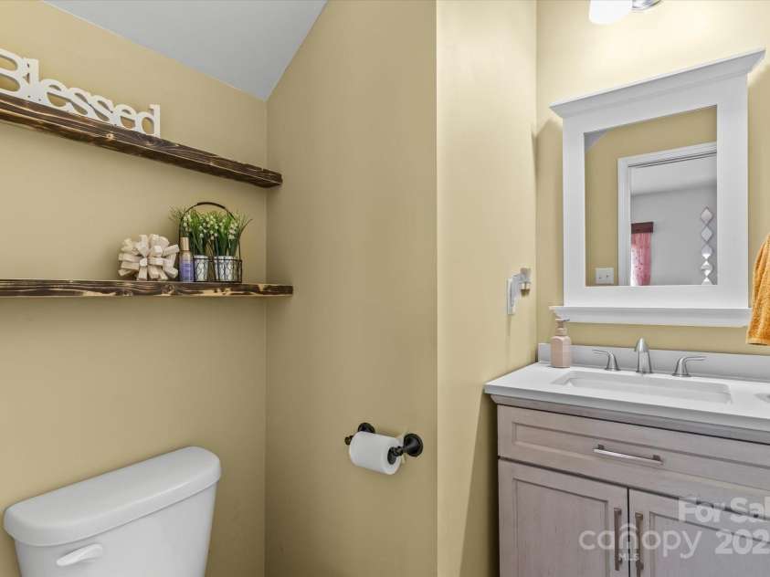 301 Wheat Field Drive, Mount Holly, NC 28120.  MLS# CAR4267652, YatesRealty ID 18501. 