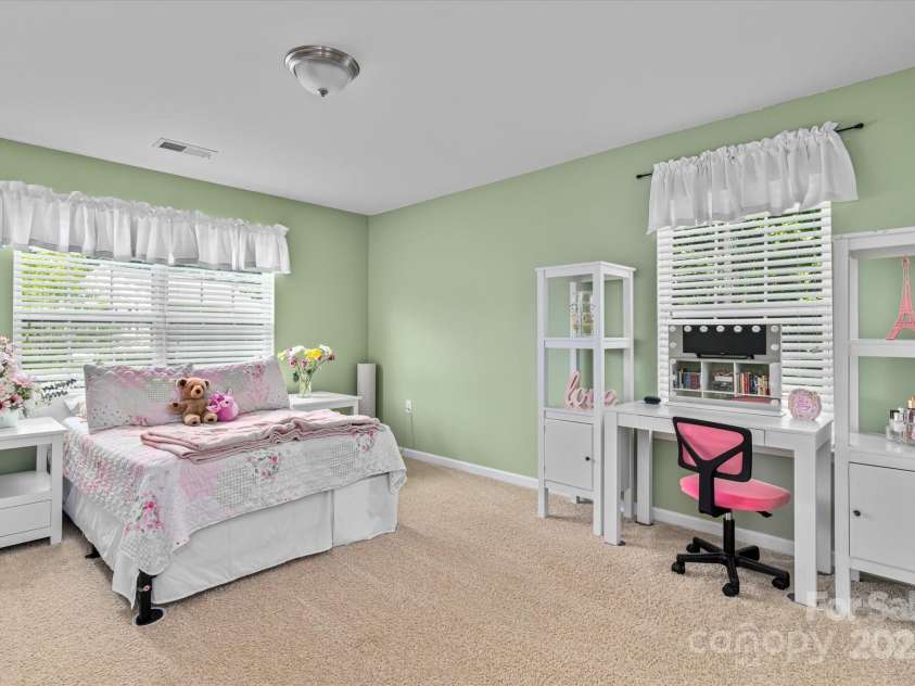 301 Wheat Field Drive, Mount Holly, NC 28120.  MLS# CAR4267652, YatesRealty ID 18501. 