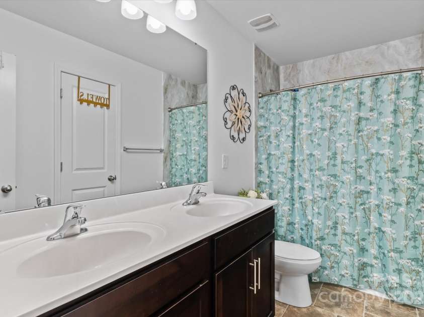 301 Wheat Field Drive, Mount Holly, NC 28120.  MLS# CAR4267652, YatesRealty ID 18501. 