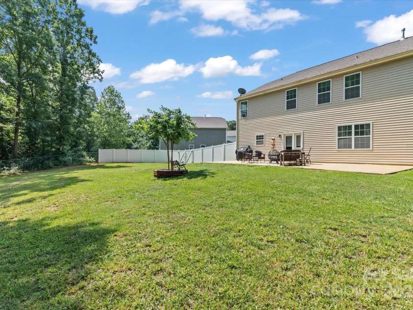 301 Wheat Field Drive, Mount Holly, NC 28120.  MLS# CAR4267652, YatesRealty ID 18501. 