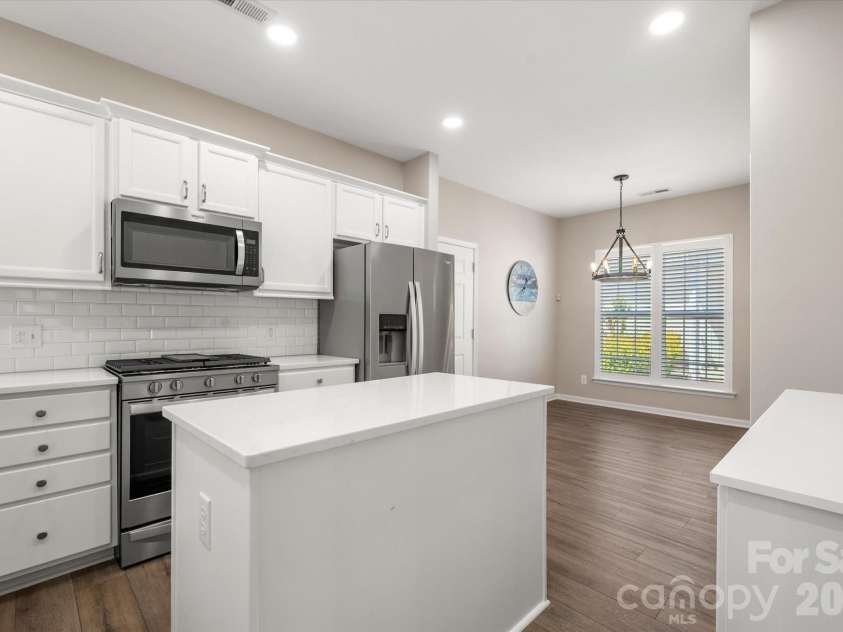 6056 Great Basin Lane, Fort Mill, SC 29707.  MLS# CAR4373434, YatesRealty ID 18501. 