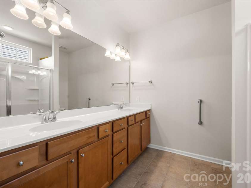 6056 Great Basin Lane, Fort Mill, SC 29707.  MLS# CAR4373434, YatesRealty ID 18501. 