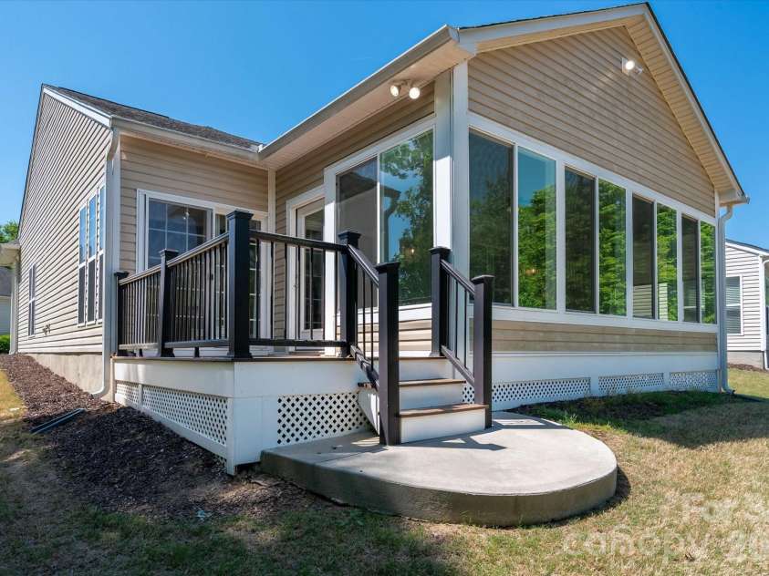6056 Great Basin Lane, Fort Mill, SC 29707.  MLS# CAR4373434, YatesRealty ID 18501. 