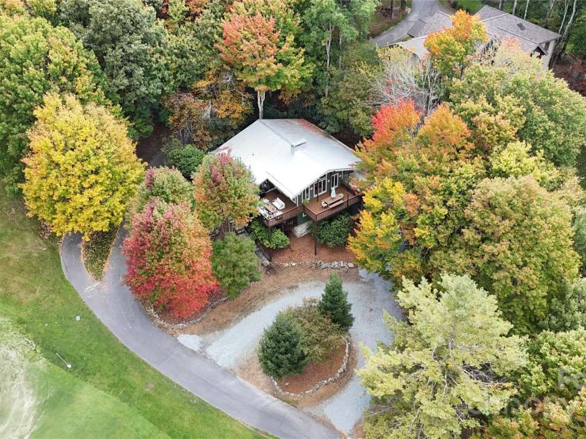 103 Golf Lane, Beech Mountain, NC 28604.  MLS# CAR4238459, YatesRealty ID 18502. 