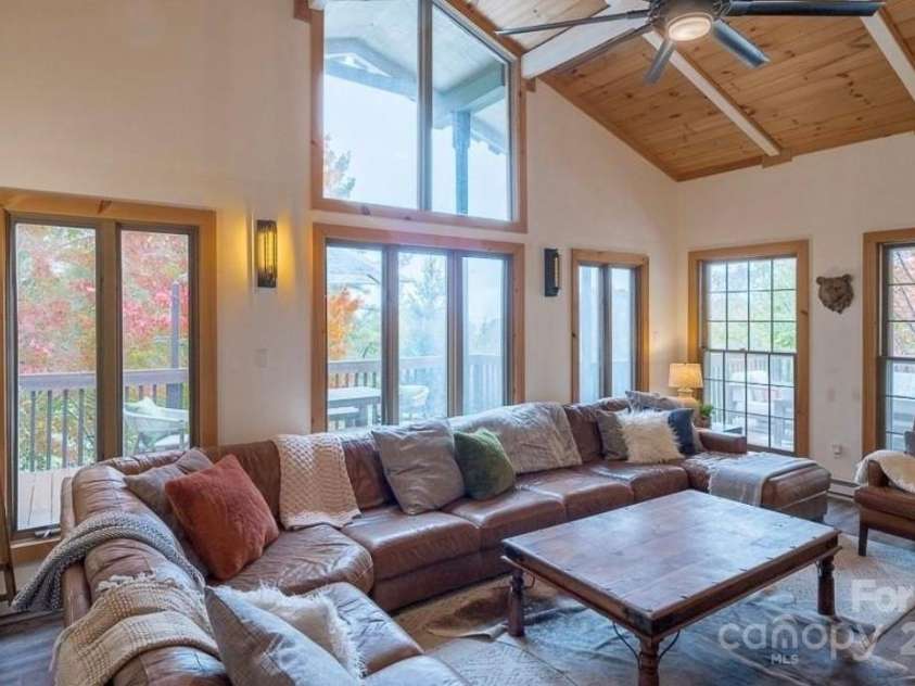 103 Golf Lane, Beech Mountain, NC 28604.  MLS# CAR4238459, YatesRealty ID 18502. 