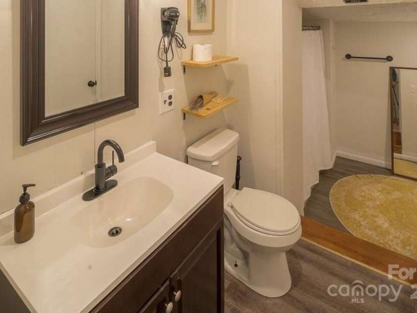 103 Golf Lane, Beech Mountain, NC 28604.  MLS# CAR4238459, YatesRealty ID 18502. 