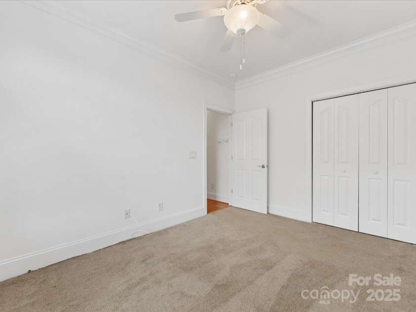 140 Villa Lake Drive, Fort Mill, SC 29708.  MLS# CAR4253945, YatesRealty ID 18503. 