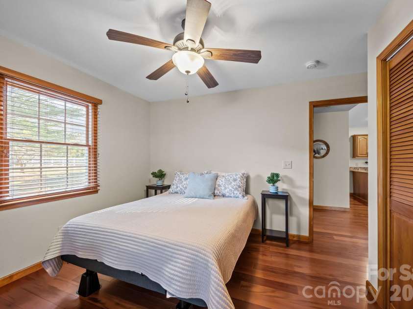 79 Winslow Road, Waynesville, NC 28786.  MLS# CAR4336672, YatesRealty ID 18504. 
