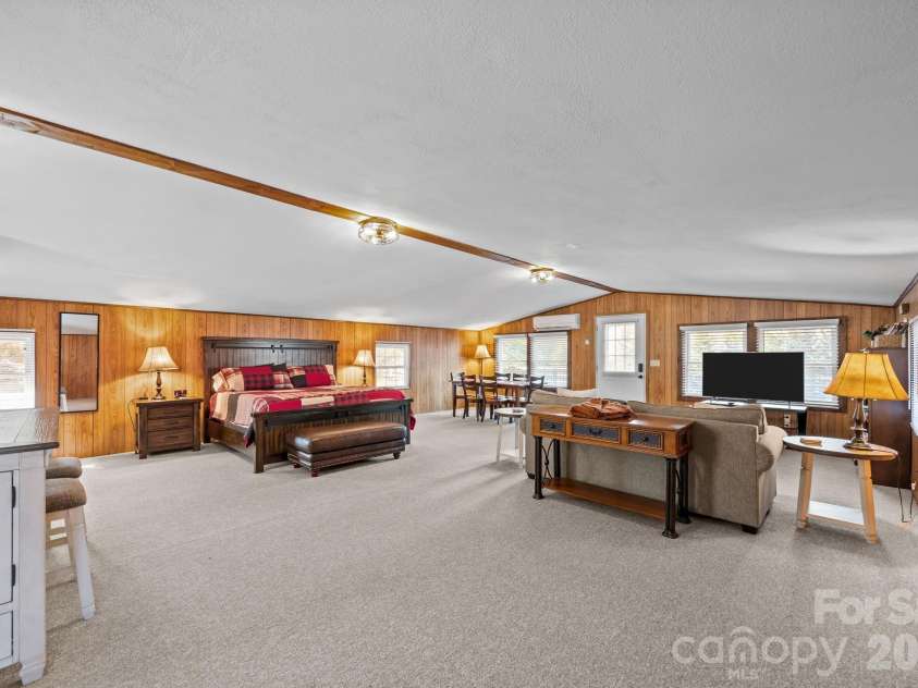 79 Winslow Road, Waynesville, NC 28786.  MLS# CAR4336672, YatesRealty ID 18504. 