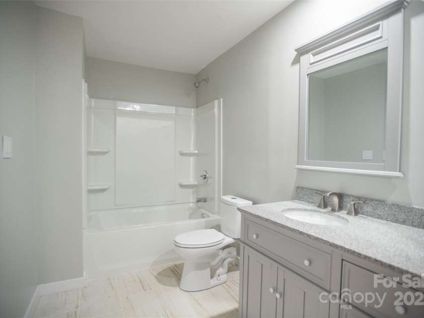 307 Hawthorne Avenue, Swannanoa, NC 28778.  MLS# CAR4288660, YatesRealty ID 18505. 