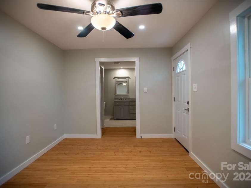 307 Hawthorne Avenue, Swannanoa, NC 28778.  MLS# CAR4288660, YatesRealty ID 18505. 