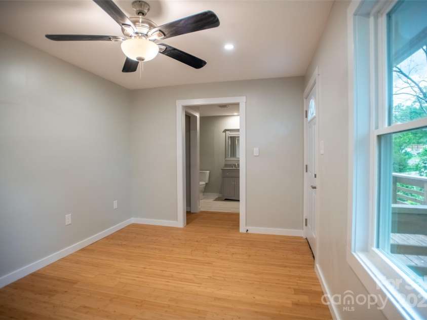 307 Hawthorne Avenue, Swannanoa, NC 28778.  MLS# CAR4288660, YatesRealty ID 18505. 