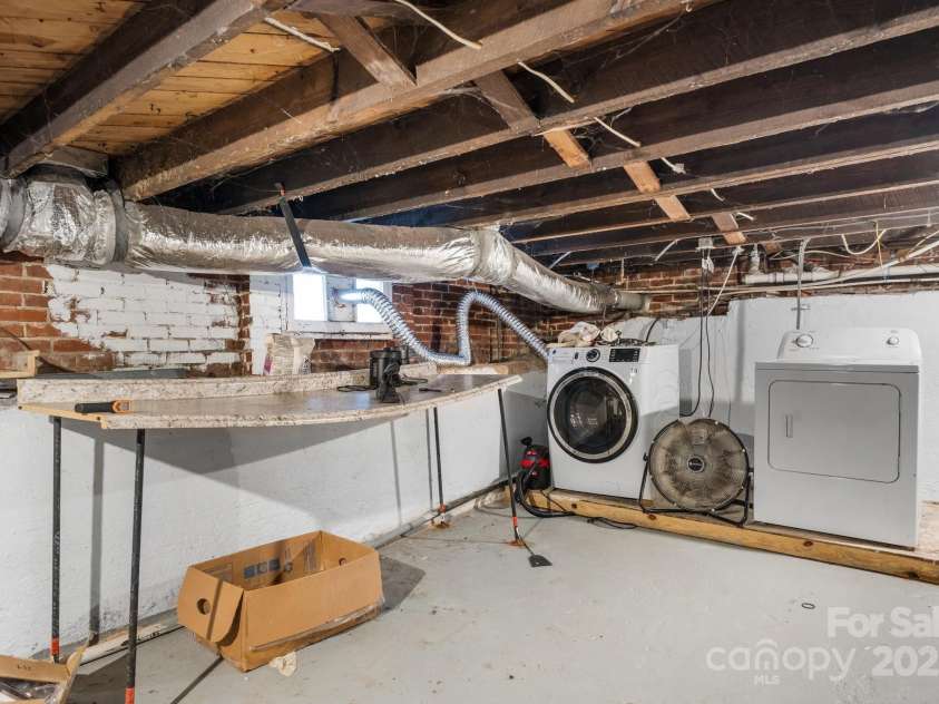 591 Oak Street, Marion, NC 28752.  MLS# CAR4253110, YatesRealty ID 18506. Basement. Great Storage and Laundry Space.