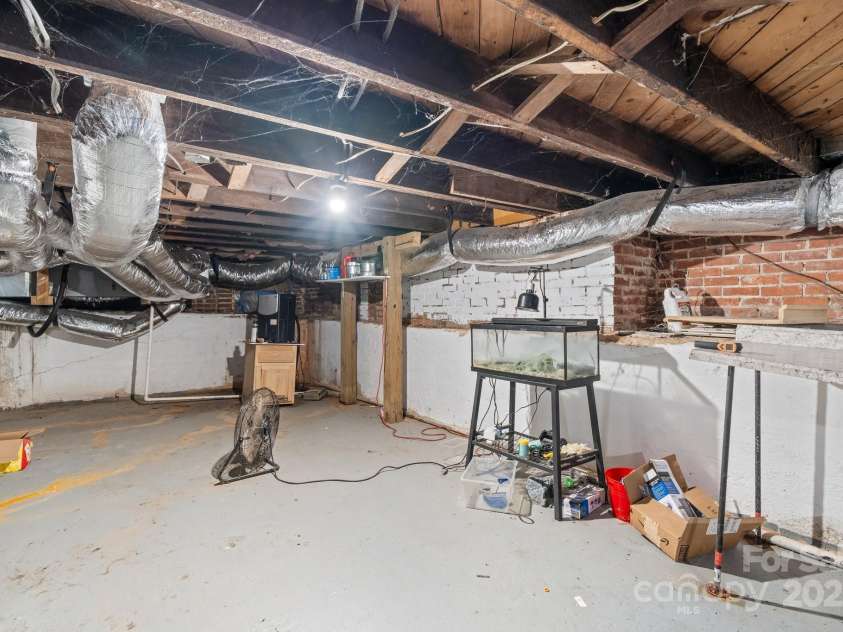 591 Oak Street, Marion, NC 28752.  MLS# CAR4253110, YatesRealty ID 18506. Basement View 2.