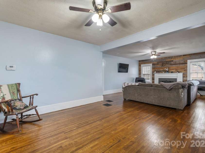 591 Oak Street, Marion, NC 28752.  MLS# CAR4253110, YatesRealty ID 18506. Dining Area with Large Window.