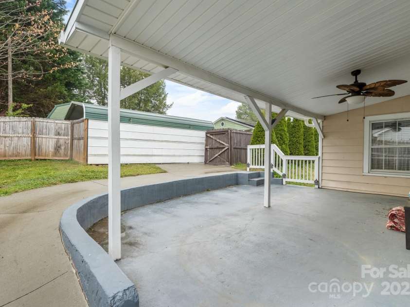 591 Oak Street, Marion, NC 28752.  MLS# CAR4253110, YatesRealty ID 18506. Room for the Hot Tub!