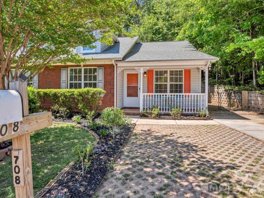 708 Cody Court, Fort Mill, SC 29715.  MLS# CAR4372904, YatesRealty ID 18506. 
