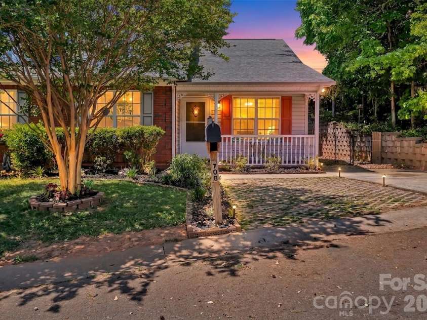 708 Cody Court, Fort Mill, SC 29715.  MLS# CAR4372904, YatesRealty ID 18506. 