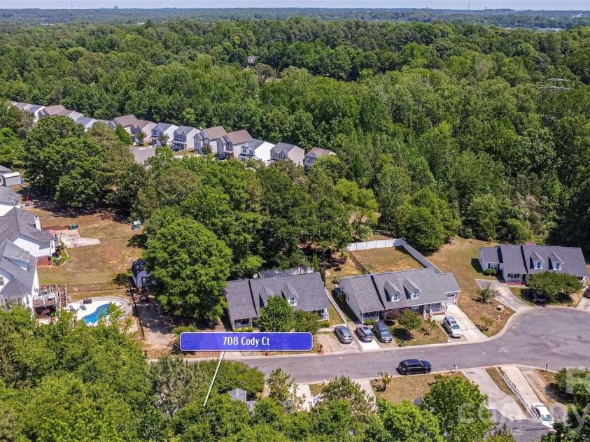 708 Cody Court, Fort Mill, SC 29715.  MLS# CAR4372904, YatesRealty ID 18506. 