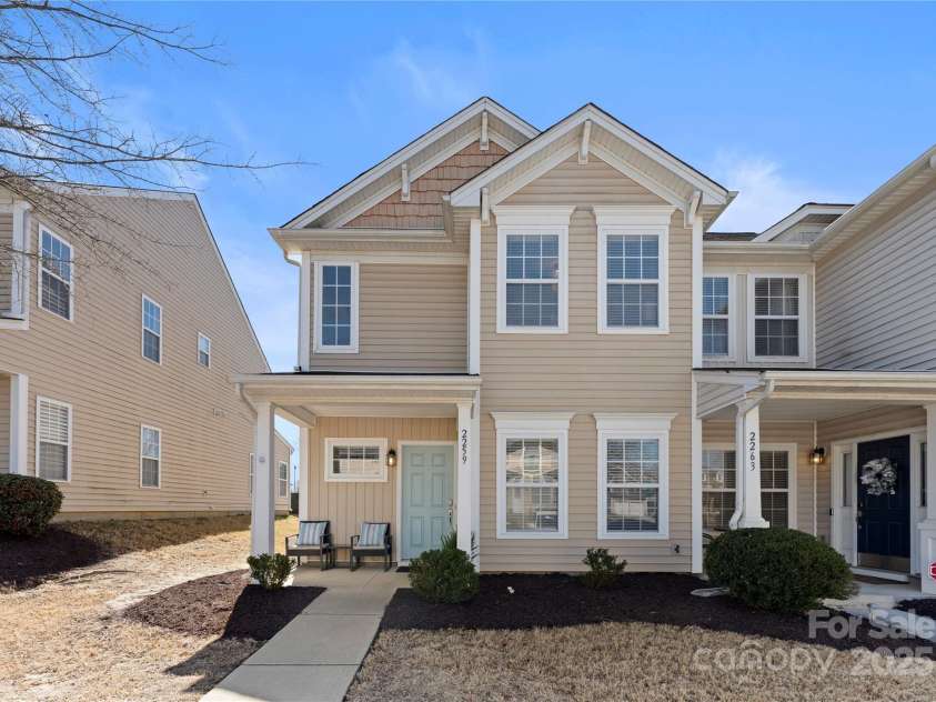 2259 Crosscut Drive, Charlotte, NC 28214.  MLS# CAR4234585, YatesRealty ID 18508. End Unit Front Exterior