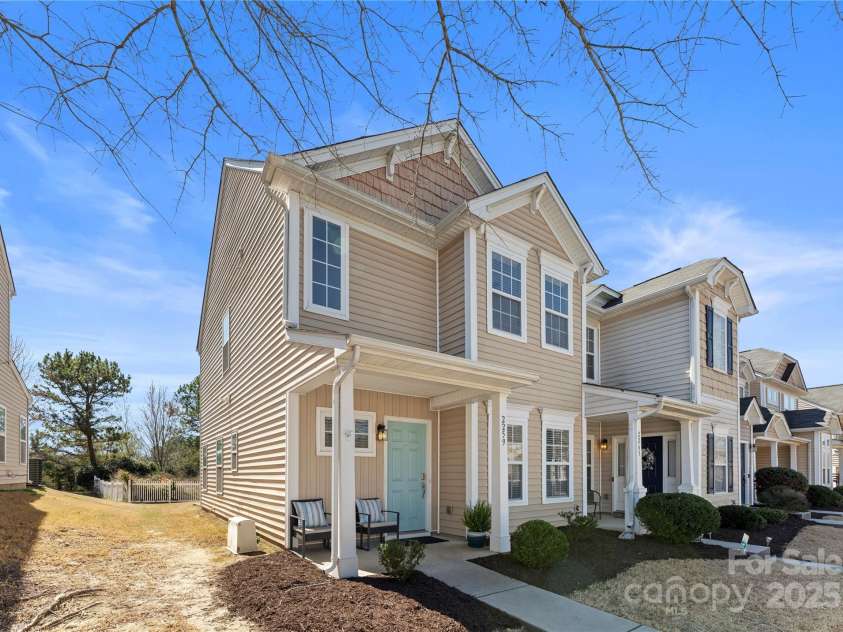 2259 Crosscut Drive, Charlotte, NC 28214.  MLS# CAR4234585, YatesRealty ID 18508. End Unit Front Exterior