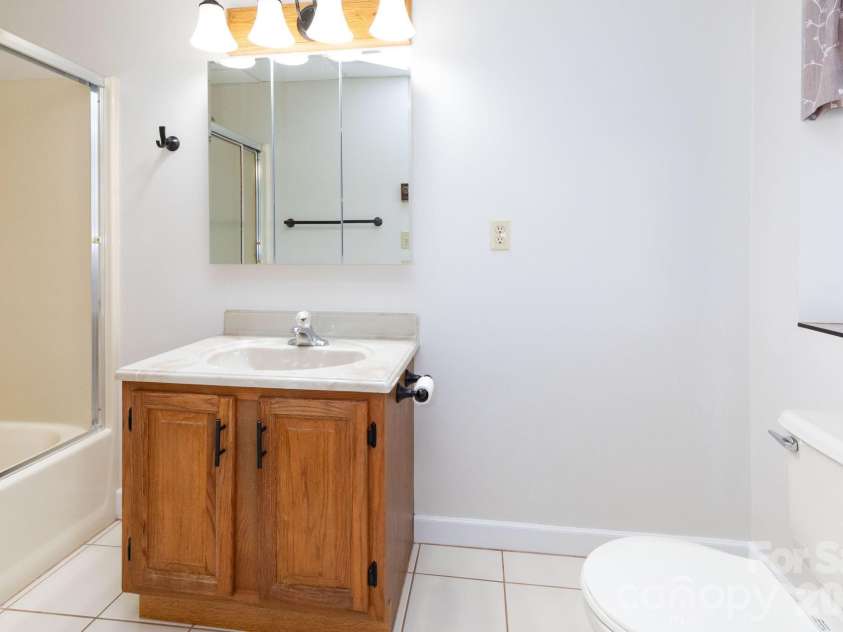 84 Joe jenkins Road, Fairview, NC 28730.  MLS# CAR4320581, YatesRealty ID 18509. 