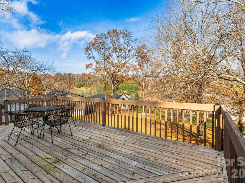 84 Joe jenkins Road, Fairview, NC 28730.  MLS# CAR4320581, YatesRealty ID 18509. Views