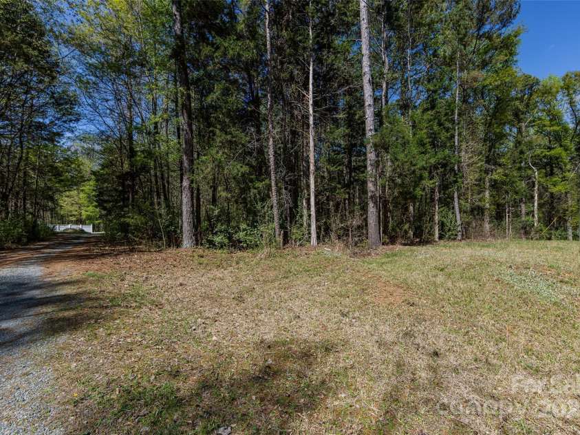 9009 Quail Roost Drive, Waxhaw, NC 28173.  MLS# CAR4239665, YatesRealty ID 18509. 