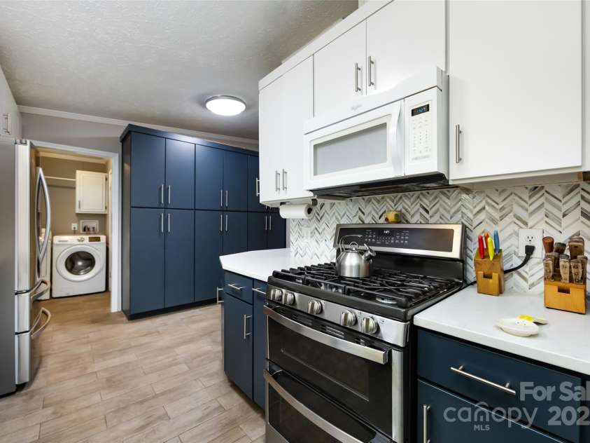 9009 Quail Roost Drive, Waxhaw, NC 28173.  MLS# CAR4239665, YatesRealty ID 18509. 