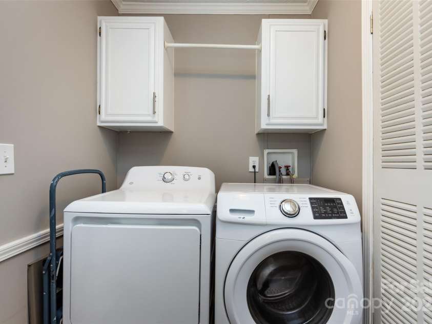 9009 Quail Roost Drive, Waxhaw, NC 28173.  MLS# CAR4239665, YatesRealty ID 18509. 