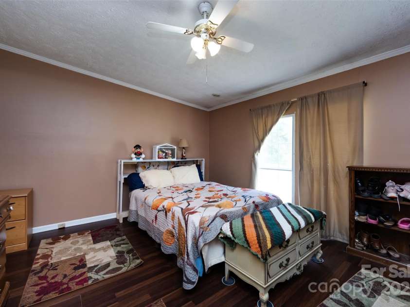 9009 Quail Roost Drive, Waxhaw, NC 28173.  MLS# CAR4239665, YatesRealty ID 18509. 