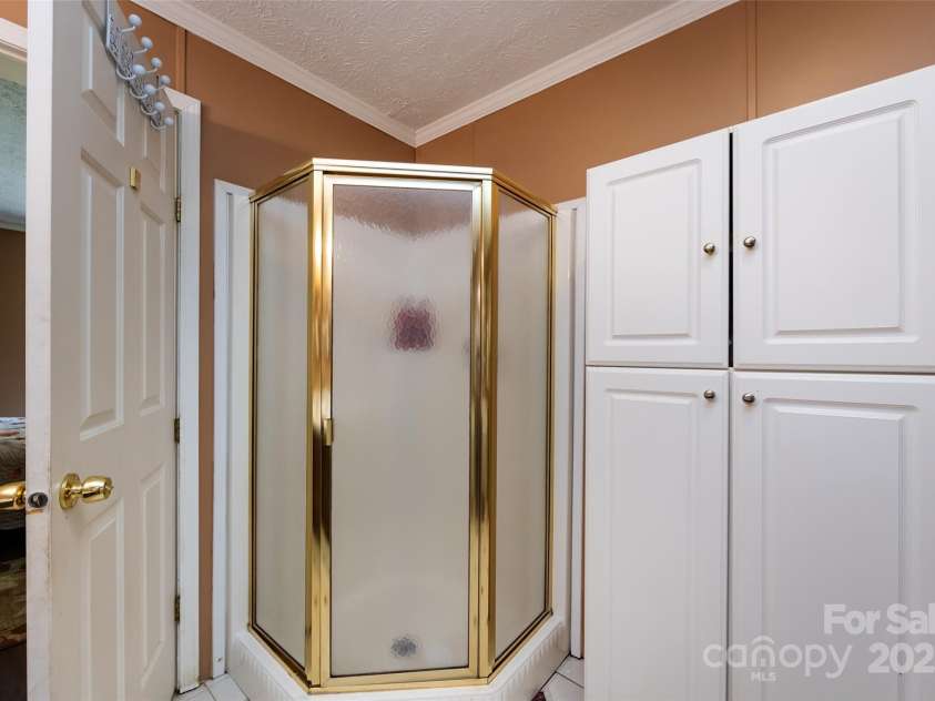 9009 Quail Roost Drive, Waxhaw, NC 28173.  MLS# CAR4239665, YatesRealty ID 18509. 