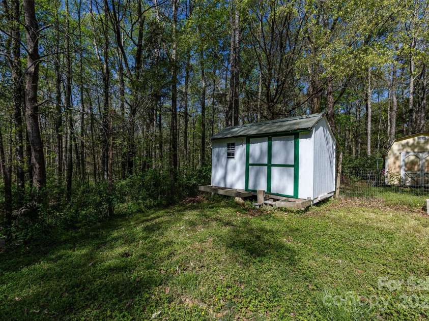 9009 Quail Roost Drive, Waxhaw, NC 28173.  MLS# CAR4239665, YatesRealty ID 18509. 