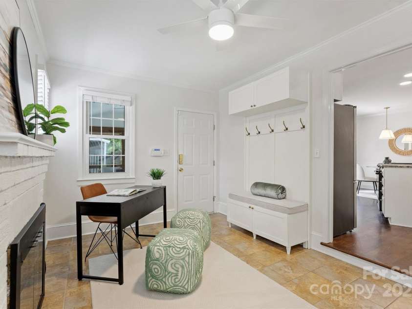 6938 Wrentree Drive, Charlotte, NC 28210.  MLS# CAR4266582, YatesRealty ID 18510. 