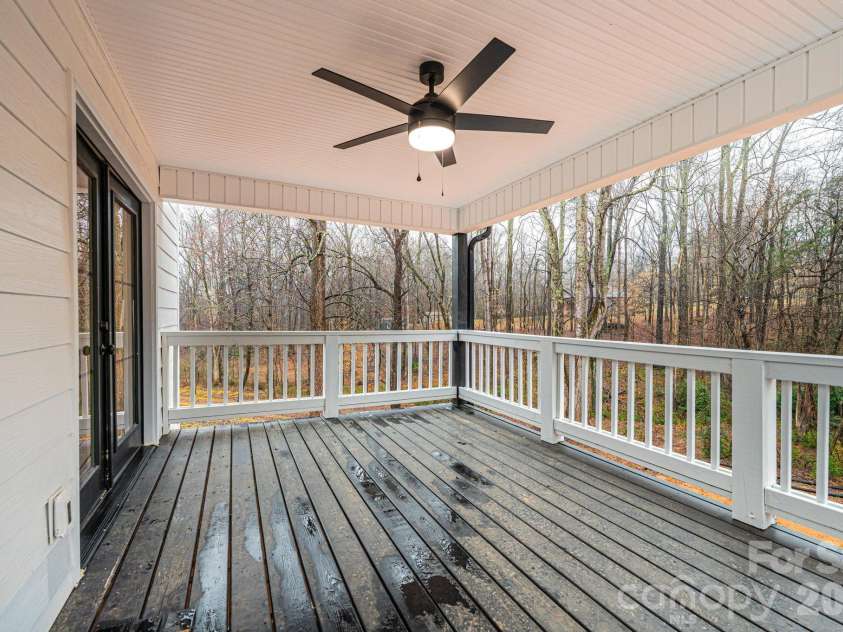 1610 Summerlin Place, Newton, NC 28658.  MLS# CAR4352272, YatesRealty ID 18511. 