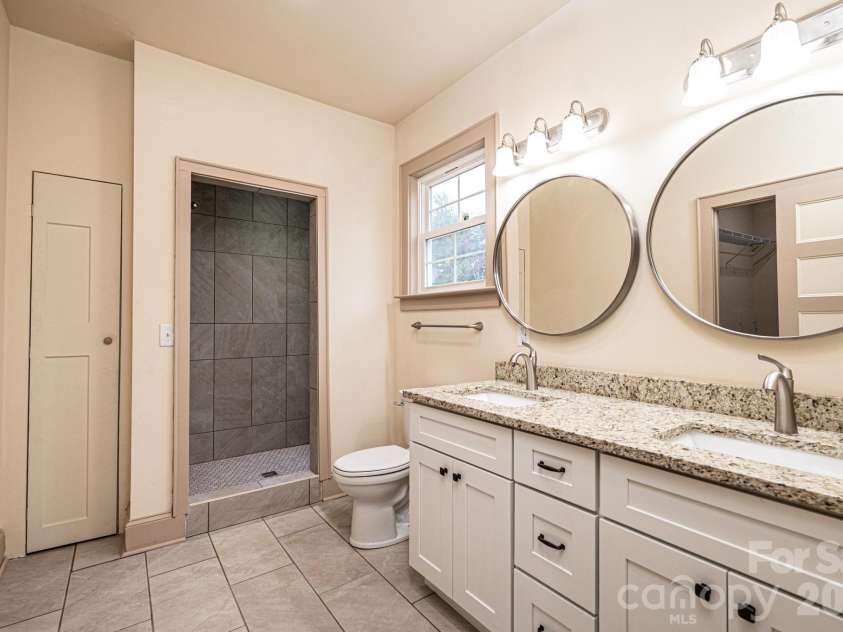 1610 Summerlin Place, Newton, NC 28658.  MLS# CAR4352272, YatesRealty ID 18511. 