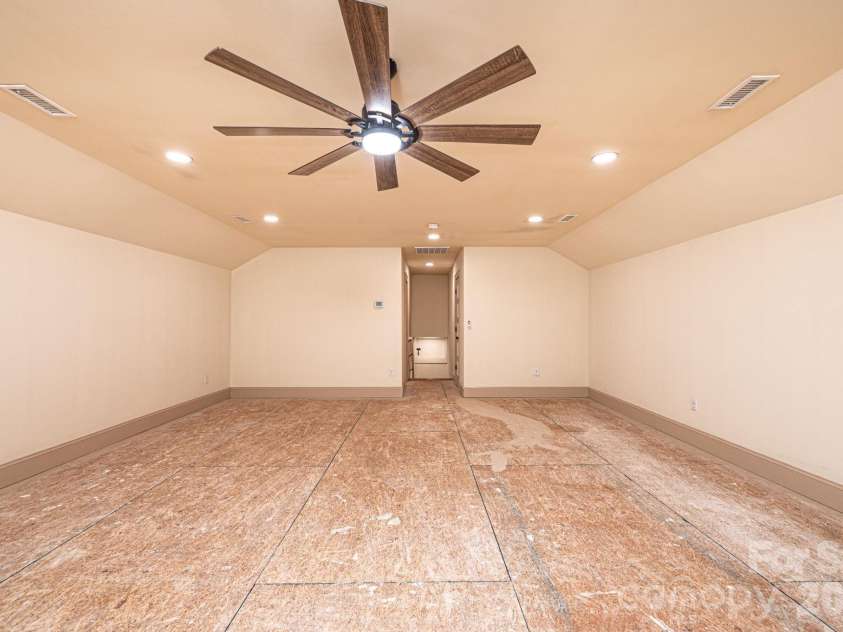 1610 Summerlin Place, Newton, NC 28658.  MLS# CAR4352272, YatesRealty ID 18511. 