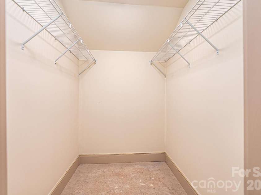 1610 Summerlin Place, Newton, NC 28658.  MLS# CAR4352272, YatesRealty ID 18511. 