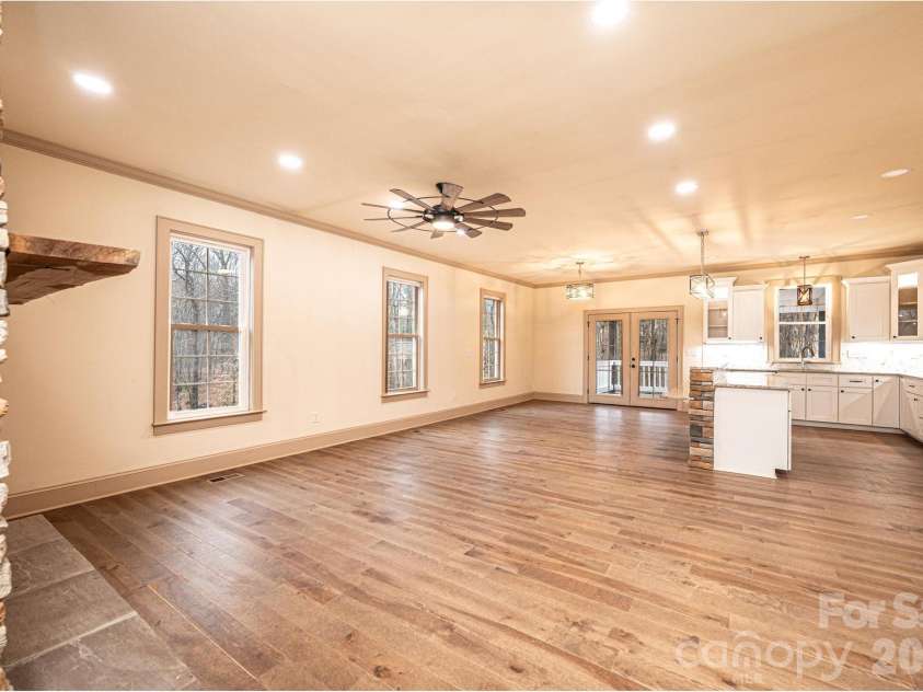 1610 Summerlin Place, Newton, NC 28658.  MLS# CAR4352272, YatesRealty ID 18511. 