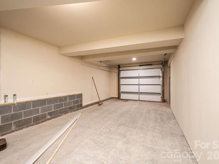 1610 Summerlin Place, Newton, NC 28658.  MLS# CAR4352272, YatesRealty ID 18511. 