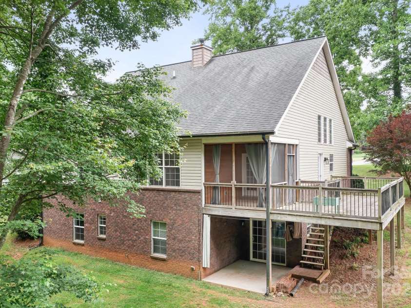 2695 Queens Drive, Lincolnton, NC 28092.  MLS# CAR4266750, YatesRealty ID 18511. Back of home
