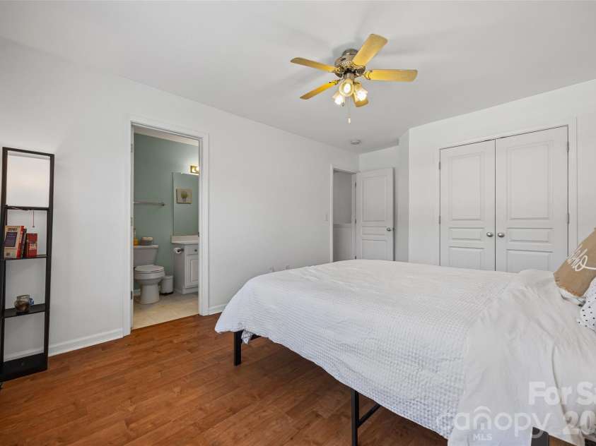 1805 Crabapple Tree Lane, Charlotte, NC 28214.  MLS# CAR4293333, YatesRealty ID 18513. Bedroom #2 with attached bathroom