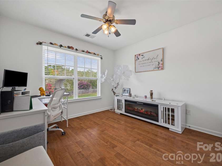 1805 Crabapple Tree Lane, Charlotte, NC 28214.  MLS# CAR4293333, YatesRealty ID 18513. Bedroom #3