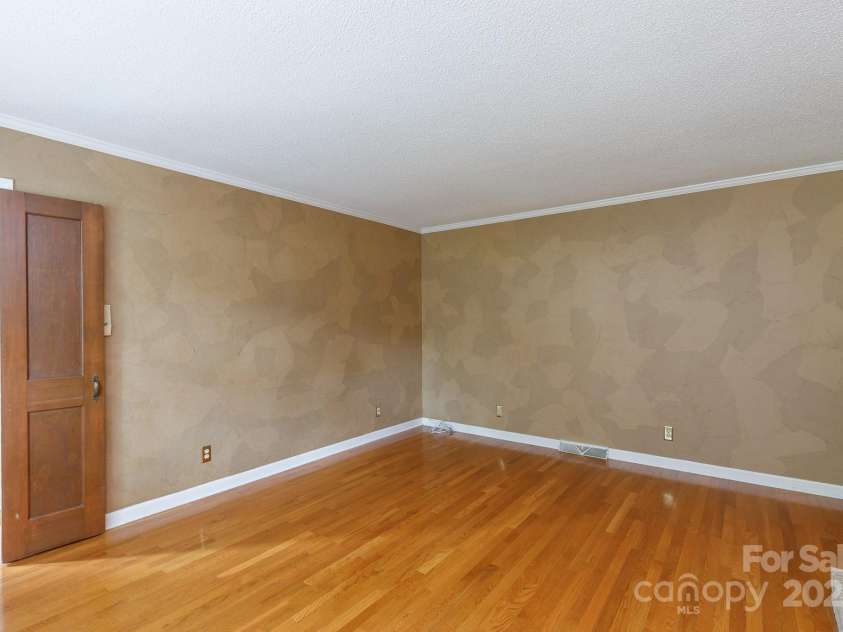 2605 Camelot Drive, Rock Hill, SC 29732.  MLS# CAR4265227, YatesRealty ID 18515. 