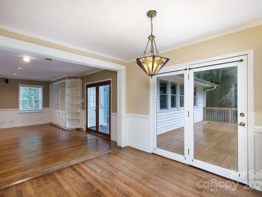 2605 Camelot Drive, Rock Hill, SC 29732.  MLS# CAR4265227, YatesRealty ID 18515. 