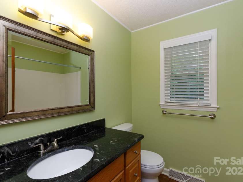 2605 Camelot Drive, Rock Hill, SC 29732.  MLS# CAR4265227, YatesRealty ID 18515. 