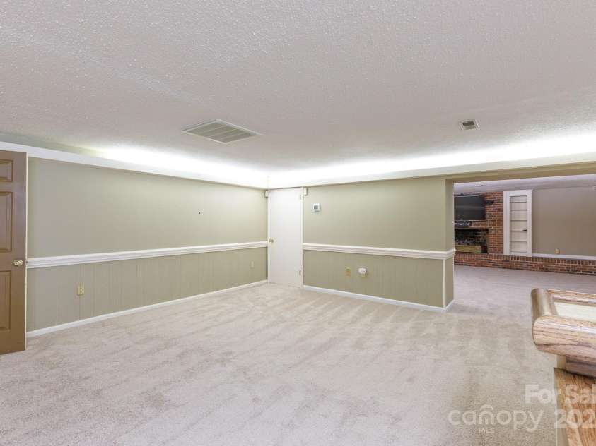 2605 Camelot Drive, Rock Hill, SC 29732.  MLS# CAR4265227, YatesRealty ID 18515. 