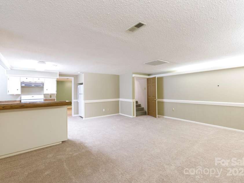 2605 Camelot Drive, Rock Hill, SC 29732.  MLS# CAR4265227, YatesRealty ID 18515. 