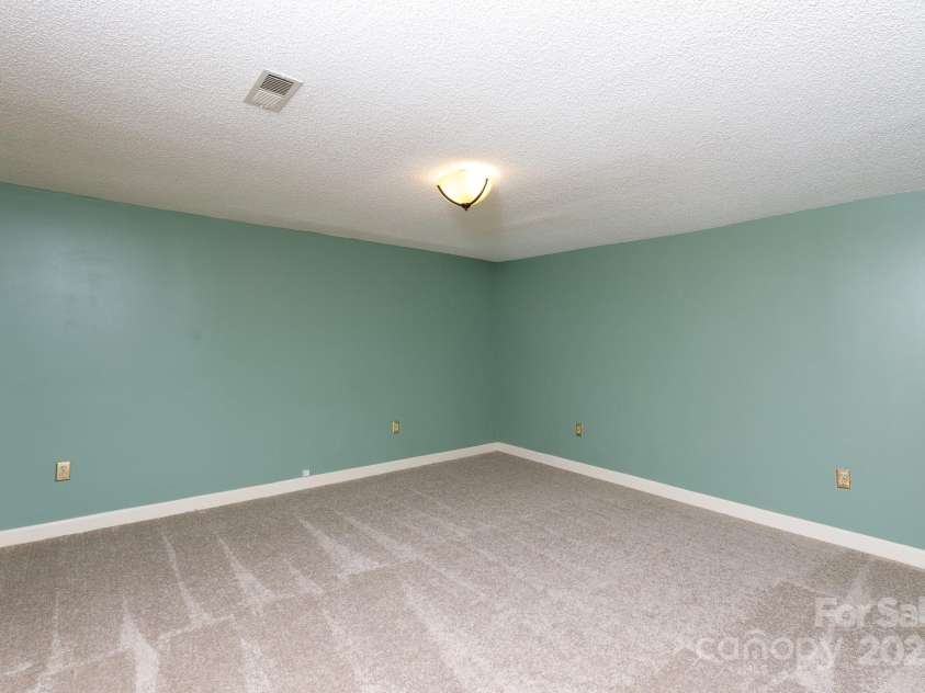 2605 Camelot Drive, Rock Hill, SC 29732.  MLS# CAR4265227, YatesRealty ID 18515. 